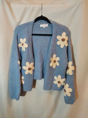 Threaded Leaf Blue Chunky Knit Cropped Cardigan 3D Daisy Floral Applique S